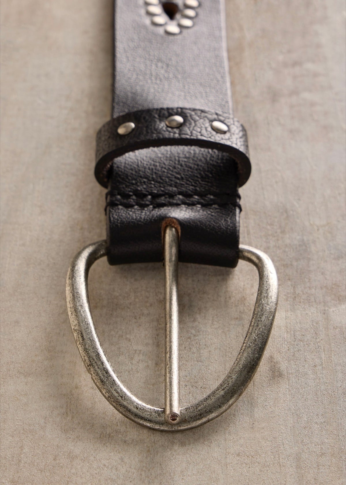FREE PEOPLE PRESTON STUD BELT