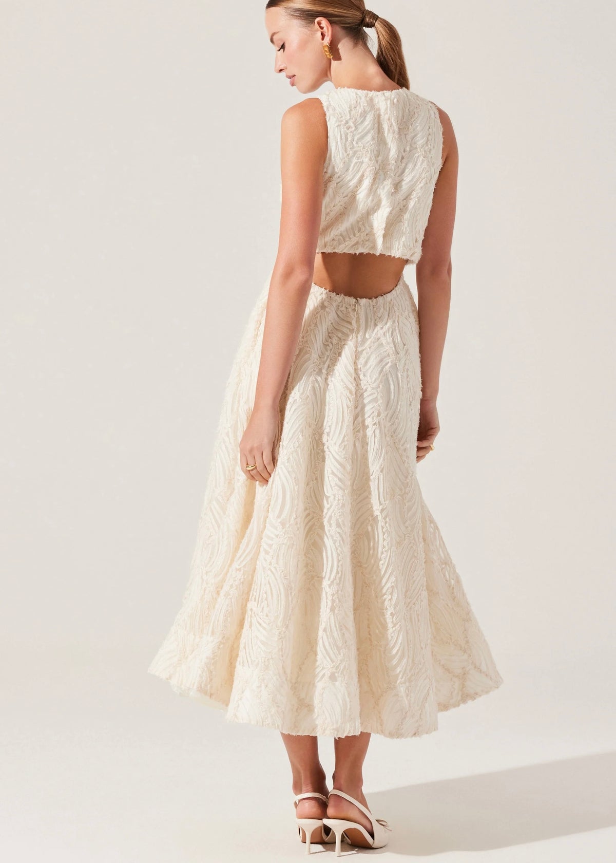 ASTR THE LABEL LILLEMOR 3D TEXTURED MIDI DRESS - CREAM
